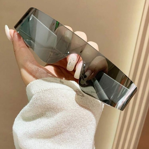 1 Pair Unisex Frameless Wrap-Around Fashionable Y2K Sunglasses, - Picture 3 of 4